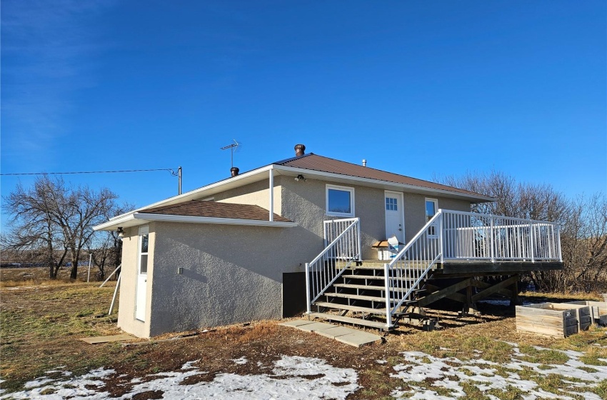 Rural Address, White Valley Rm No. 49, Saskatchewan S0N 0T0, 5 Bedrooms Bedrooms, 14 Rooms Rooms,2 BathroomsBathrooms,Acreage,For Sale,Wills Acreage,Rural Address,SK952535