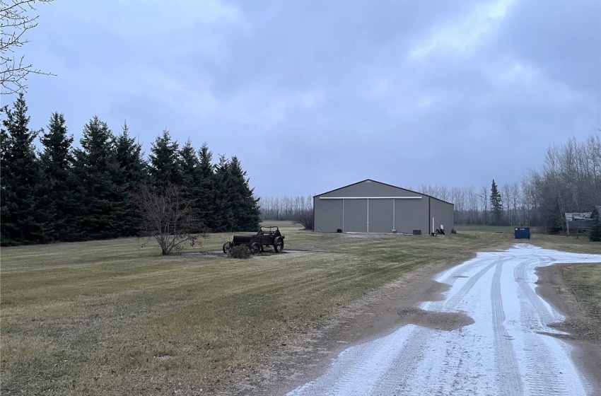 Rural Address, Meadow Lake Rm No.588, Saskatchewan S9X 1Y5, 4 Bedrooms Bedrooms, 13 Rooms Rooms,2 BathroomsBathrooms,Acreage,For Sale,10 acres South of Meadow Lake,Rural Address,SK952637