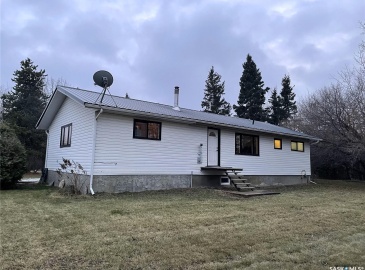 Rural Address, Meadow Lake Rm No.588, Saskatchewan S9X 1Y5, 4 Bedrooms Bedrooms, 13 Rooms Rooms,2 BathroomsBathrooms,Acreage,For Sale,10 acres South of Meadow Lake,Rural Address,SK952637