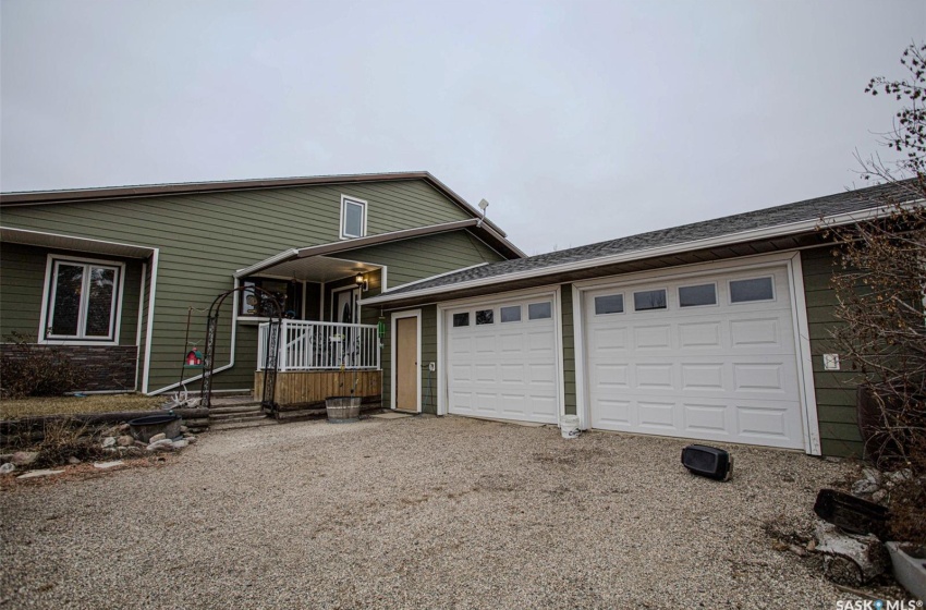 Rural Address, Buffalo Rm No. 409, Saskatchewan S0M 0E0, 5 Bedrooms Bedrooms, ,3 BathroomsBathrooms,Farm,For Sale,Head Farm,Rural Address,SK952552