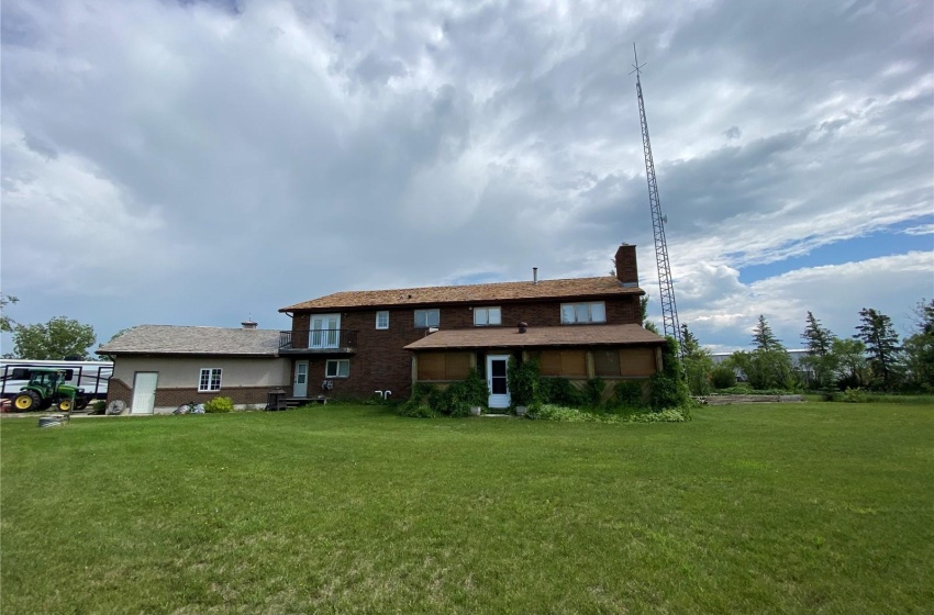 Rural Address, Kindersley Rm No. 290, Saskatchewan S0L 1S0, 4 Bedrooms Bedrooms, 16 Rooms Rooms,3 BathroomsBathrooms,Acreage,For Sale,NE-33-29-23W3,Rural Address,SK952728