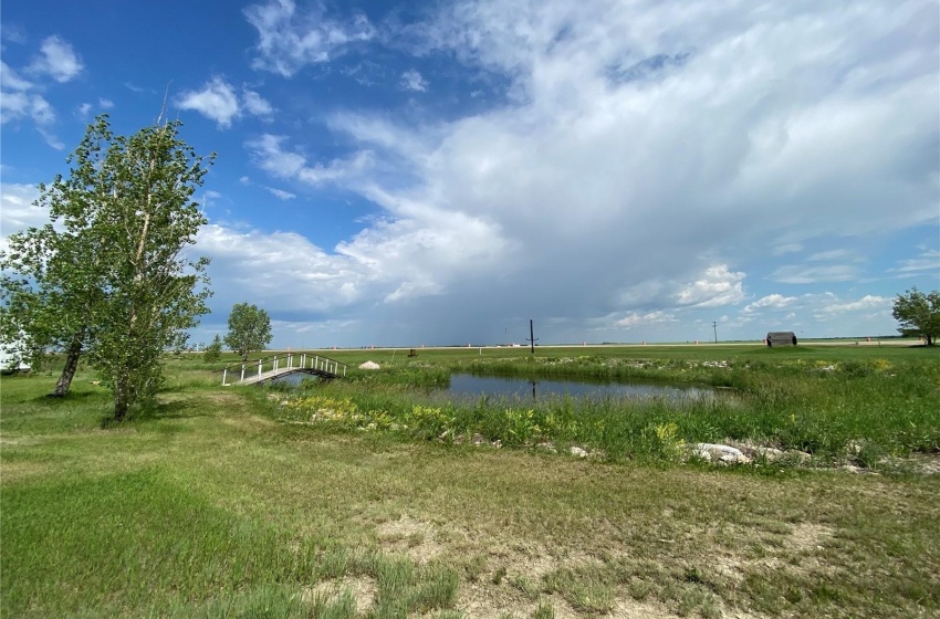 Rural Address, Kindersley Rm No. 290, Saskatchewan S0L 1S0, 4 Bedrooms Bedrooms, 16 Rooms Rooms,3 BathroomsBathrooms,Acreage,For Sale,NE-33-29-23W3,Rural Address,SK952728