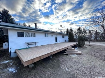 Rural Address, North Battleford Rm No. 437, Saskatchewan S9A 3L8, 3 Bedrooms Bedrooms, 11 Rooms Rooms,2 BathroomsBathrooms,Acreage,For Sale,Munn Road Acreage,Rural Address,SK952956