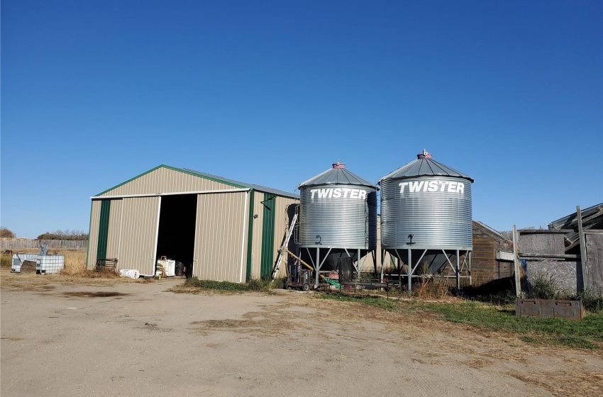 Rural Address, Longlaketon Rm No. 219, Saskatchewan S0G 4P0, 1 Bedroom Bedrooms, ,1 BathroomBathrooms,Farm,For Sale,Southey 479 ac. Grain Farmland & Sheep Facilit,Rural Address,SK953052