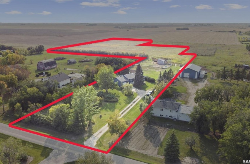 Rural Address, Rosthern Rm No. 403, Saskatchewan S0K 3A9, 5 Bedrooms Bedrooms, 14 Rooms Rooms,3 BathroomsBathrooms,Acreage,For Sale,Gruenthal Acreage,Rural Address,SK954544