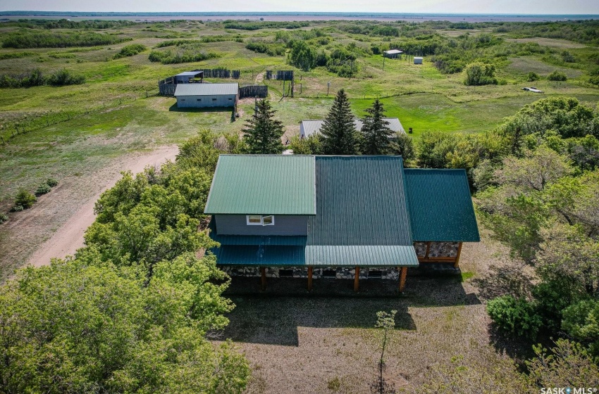 Rural Address, Montrose Rm No. 315, Saskatchewan S7K 1N2, 5 Bedrooms Bedrooms, 11 Rooms Rooms,2 BathroomsBathrooms,Acreage,For Sale,SW 1/4 32-33-6 West 4th,Rural Address,SK954690