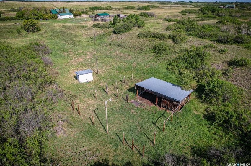 Rural Address, Montrose Rm No. 315, Saskatchewan S7K 1N2, 5 Bedrooms Bedrooms, 11 Rooms Rooms,2 BathroomsBathrooms,Acreage,For Sale,SW 1/4 32-33-6 West 4th,Rural Address,SK954690