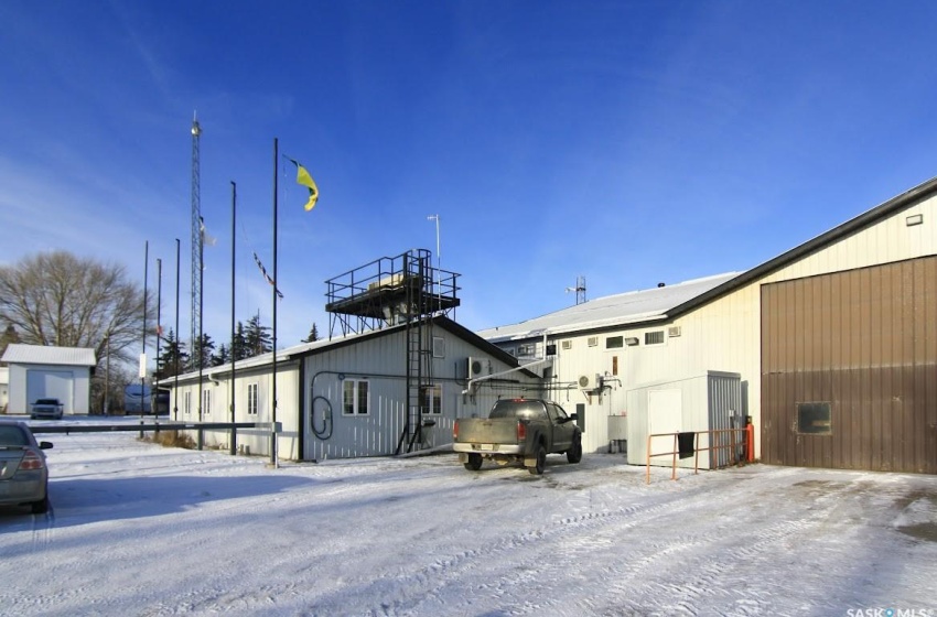 View of the office building, attached to the shop