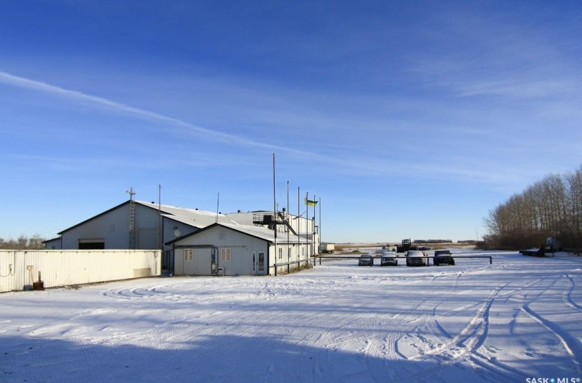 Rural Address, Churchbridge Rm No. 211, Saskatchewan S0A 0M0, 5 Bedrooms Bedrooms, ,1 BathroomBathrooms,Farm,For Sale,Rm of Churchbridge Quarter Section with Shops,Rural Address,SK954954