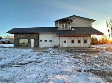 Rural Address, Keys Rm No. 303, Saskatchewan S0A 0L0, 3 Bedrooms Bedrooms, 12 Rooms Rooms,2 BathroomsBathrooms,Acreage,For Sale,RM of Keys Acreage,Rural Address,SK954906