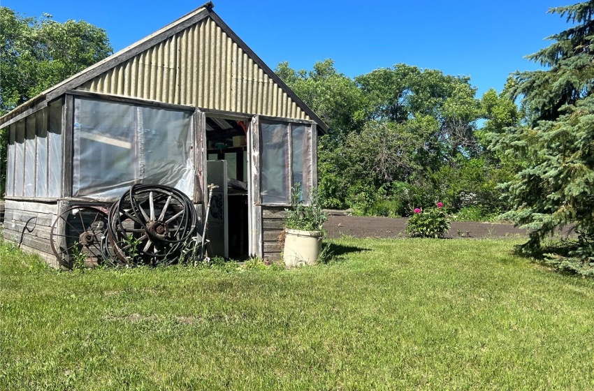 Rural Address, Mcleod Rm No. 185, Saskatchewan S0G 2B0, 3 Bedrooms Bedrooms, 10 Rooms Rooms,2 BathroomsBathrooms,Acreage,For Sale,Schiller Acreage,Rural Address,SK949521