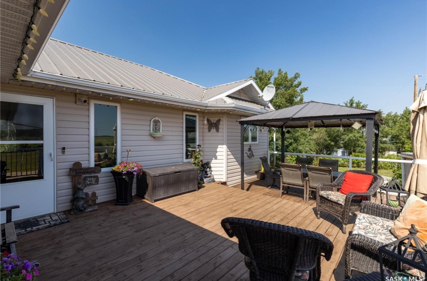 Rural Address, Battle River Rm No. 438, Saskatchewan S0M 0E0, 4 Bedrooms Bedrooms, 15 Rooms Rooms,3 BathroomsBathrooms,Acreage,For Sale,Twin Lakes Acreage,Rural Address,SK955439