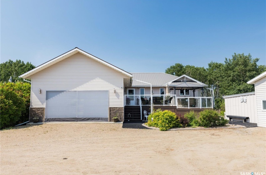 Rural Address, Battle River Rm No. 438, Saskatchewan S0M 0E0, 4 Bedrooms Bedrooms, 15 Rooms Rooms,3 BathroomsBathrooms,Acreage,For Sale,Twin Lakes Acreage,Rural Address,SK955439