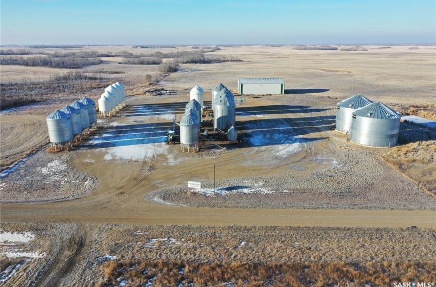 Rural Address, Longlaketon Rm No. 219, Saskatchewan S0G 1J0, ,Farm,For Sale,LonglaketonRm#219-159.03 Acres + Shop and Binyard,Rural Address,SK955424