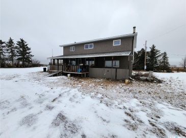 Rural Address, Lomond Rm No. 37, Saskatchewan S4H 3N8, 5 Bedrooms Bedrooms, 11 Rooms Rooms,2 BathroomsBathrooms,Acreage,For Sale,Roughbark Acreage,Rural Address,SK955599