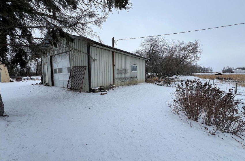 Rural Address, Spalding Rm No. 368, Saskatchewan S0K 4C0, 3 Bedrooms Bedrooms, 11 Rooms Rooms,2 BathroomsBathrooms,Acreage,For Sale,Spalding Acreage,Rural Address,SK955828