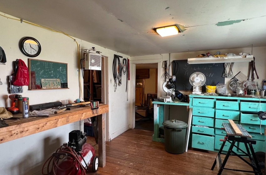 Rural Address, Carmichael Rm No. 109, Saskatchewan S0N 2S0, 3 Bedrooms Bedrooms, 10 Rooms Rooms,2 BathroomsBathrooms,Acreage,For Sale,Kimber Acreage,Rural Address,SK956249