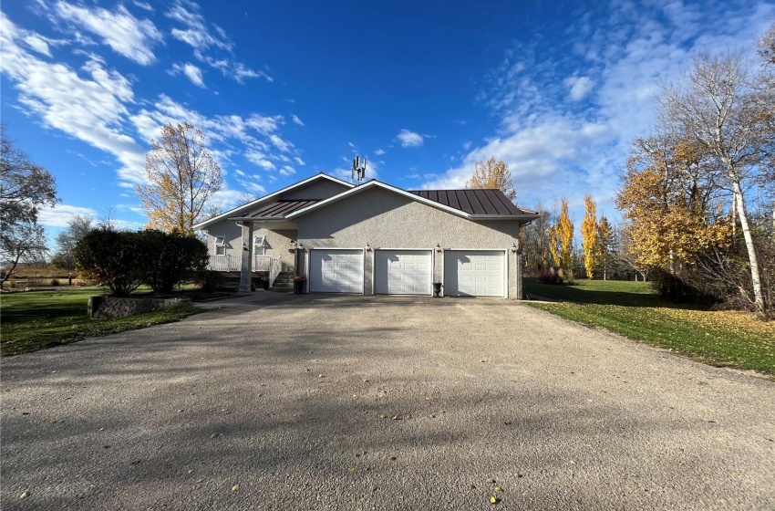 Rural Address, Moosomin Rm No. 121, Saskatchewan S0G 3N0, 5 Bedrooms Bedrooms, 20 Rooms Rooms,4 BathroomsBathrooms,Acreage,For Sale,Cook Acreage,Rural Address,SK956411