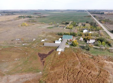 Rural Address, Corman Park Rm No. 344, Saskatchewan S0K 3A0, 4 Bedrooms Bedrooms, 12 Rooms Rooms,2 BathroomsBathrooms,Acreage,For Sale,Houle Acreage,Rural Address,SK946081