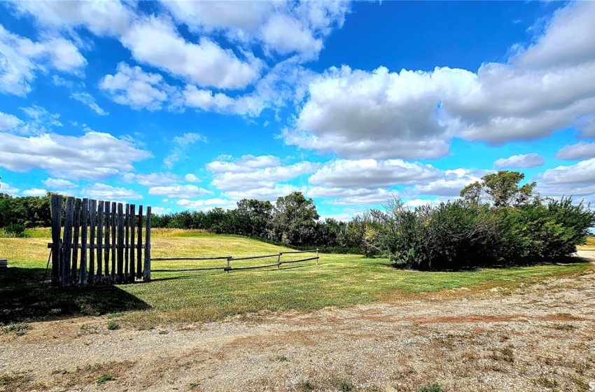 Rural Address, Miry Creek Rm No. 229, Saskatchewan S0N 0A0, 1 Bedroom Bedrooms, 8 Rooms Rooms,1 BathroomBathrooms,Acreage,For Sale,Cherry Tree Acres,Rural Address,SK958132