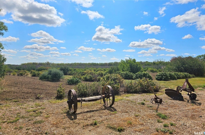 Rural Address, Miry Creek Rm No. 229, Saskatchewan S0N 0A0, 1 Bedroom Bedrooms, 8 Rooms Rooms,1 BathroomBathrooms,Acreage,For Sale,Cherry Tree Acres,Rural Address,SK958132