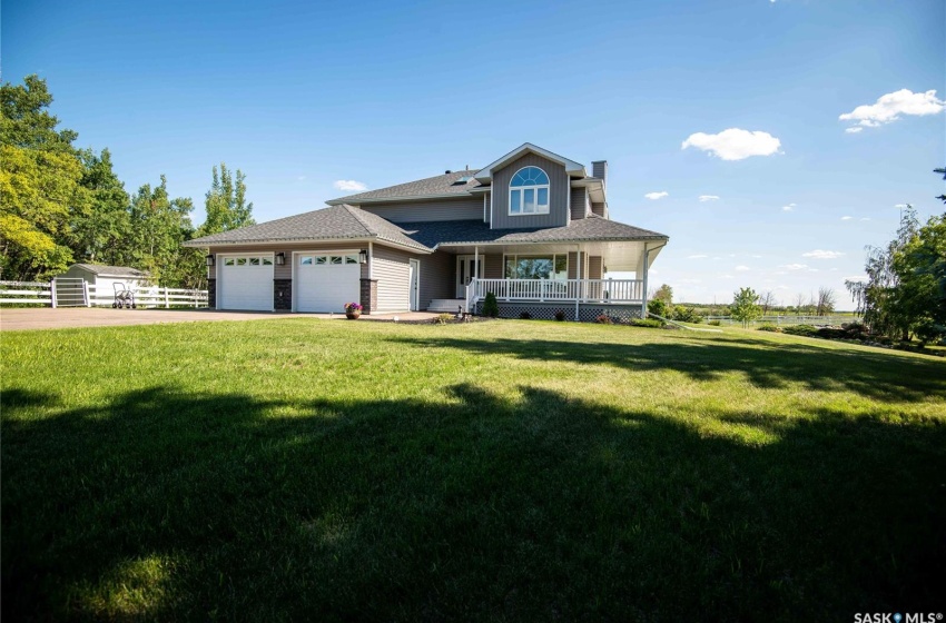 128 Betker ROAD, Corman Park Rm No. 344, Saskatchewan S7K 3J9, 4 Bedrooms Bedrooms, 16 Rooms Rooms,3 BathroomsBathrooms,Acreage,For Sale,Rare City View 80 Acres,Betker,SK958242