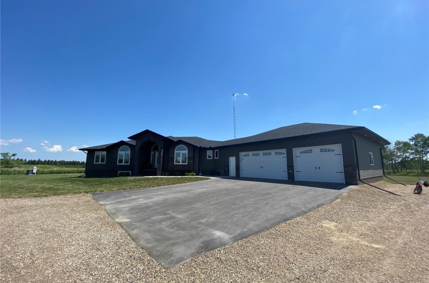 Rural Address, Rocanville Rm No. 151, Saskatchewan S0A 3L0, 4 Bedrooms Bedrooms, 12 Rooms Rooms,2 BathroomsBathrooms,Acreage,For Sale,Scissors Creek Acreage,Rural Address,SK937973