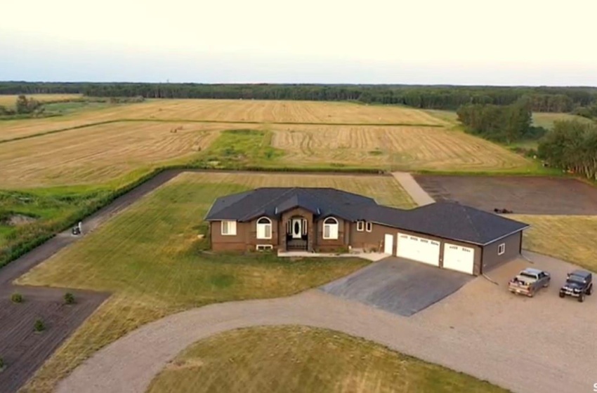 Rural Address, Rocanville Rm No. 151, Saskatchewan S0A 3L0, 4 Bedrooms Bedrooms, 12 Rooms Rooms,2 BathroomsBathrooms,Acreage,For Sale,Scissors Creek Acreage,Rural Address,SK937973