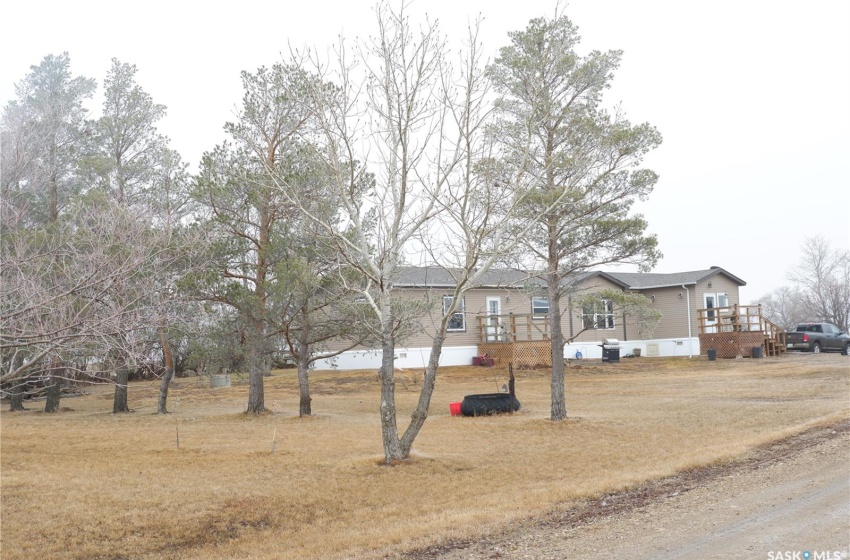 View of front of house featuring a front yard