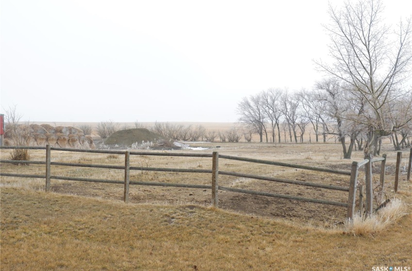 View of yard with a rural view