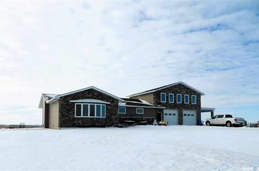 Rural Address, Eyebrow Rm No. 193, Saskatchewan S0H 4B0, 6 Bedrooms Bedrooms, ,2.5 BathroomsBathrooms,Farm,For Sale,Eyebrow Home Quarter,Rural Address,SK958651