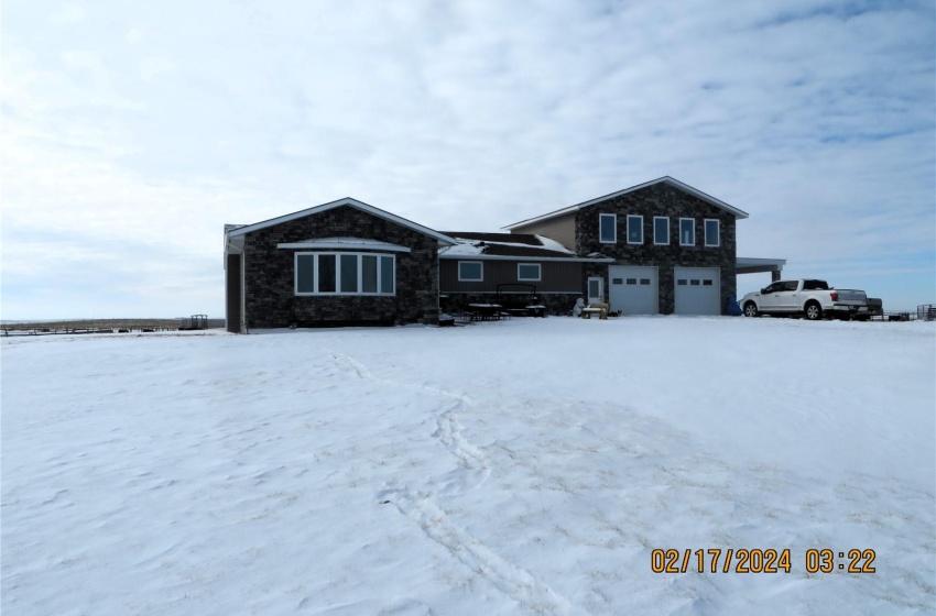 Rural Address, Eyebrow Rm No. 193, Saskatchewan S0H 4B0, 6 Bedrooms Bedrooms, ,2.5 BathroomsBathrooms,Farm,For Sale,Eyebrow Home Quarter,Rural Address,SK958651