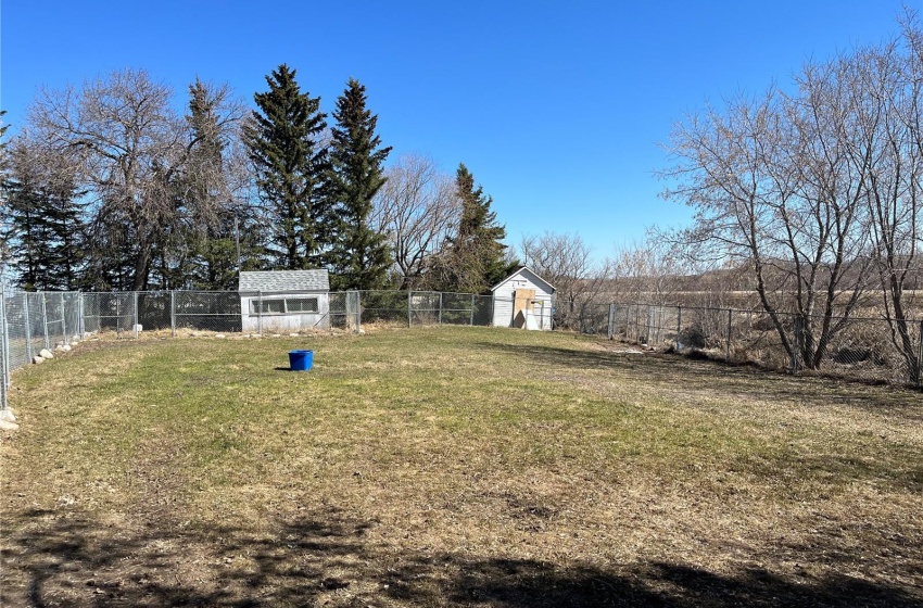 Rural Address, Watson, Saskatchewan S0K 4V0, 2 Bedrooms Bedrooms, 11 Rooms Rooms,2 BathroomsBathrooms,Acreage,For Sale,Watson Acreage,Rural Address,SK954733