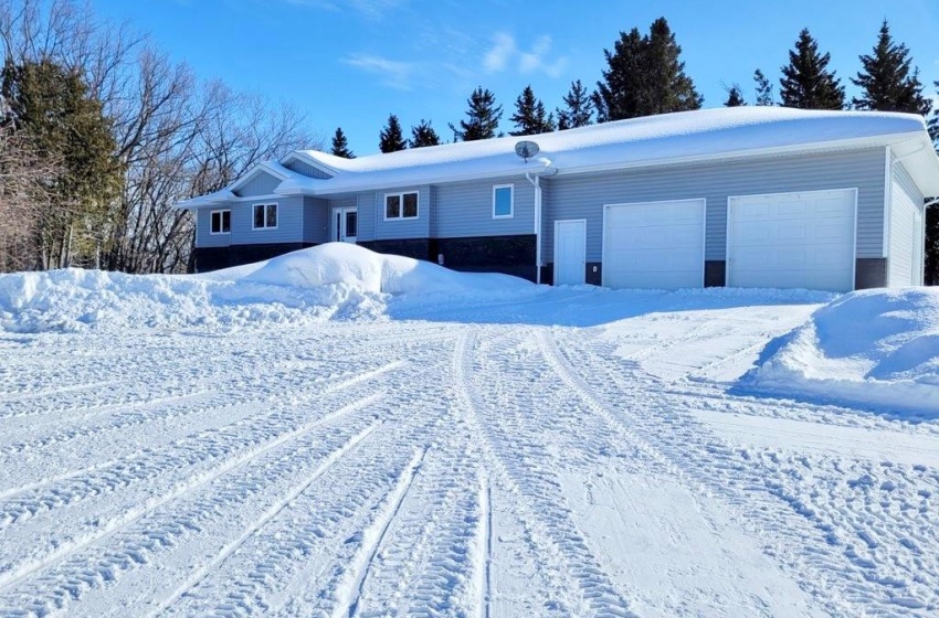 Rural Address, Saltcoats Rm No. 213, Saskatchewan S0A 3R0, 3 Bedrooms Bedrooms, ,3 BathroomsBathrooms,Farm,For Sale,RM of Saltcoats Acreage,Rural Address,SK958743