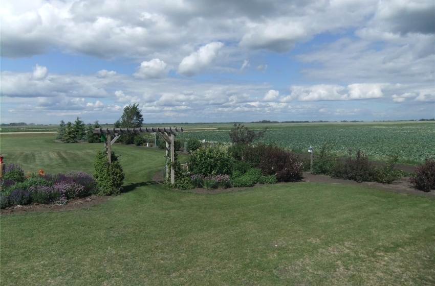 Rural Address, Rosthern Rm No. 403, Saskatchewan S0K 2H0, 3 Bedrooms Bedrooms, 14 Rooms Rooms,2 BathroomsBathrooms,Acreage,For Sale,Knoppers Acreage,Rural Address,SK958679