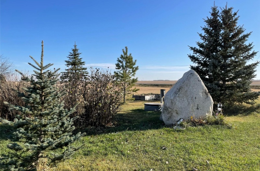 SW Rural Address, Cymri Rm No. 36, Saskatchewan S0C 1S0, 3 Bedrooms Bedrooms, 13 Rooms Rooms,2 BathroomsBathrooms,Acreage,For Sale,Hoium Acreage,Rural Address,SK954624