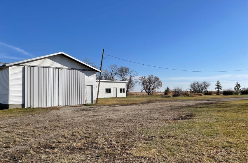 SW Rural Address, Cymri Rm No. 36, Saskatchewan S0C 1S0, 3 Bedrooms Bedrooms, 13 Rooms Rooms,2 BathroomsBathrooms,Acreage,For Sale,Hoium Acreage,Rural Address,SK954624