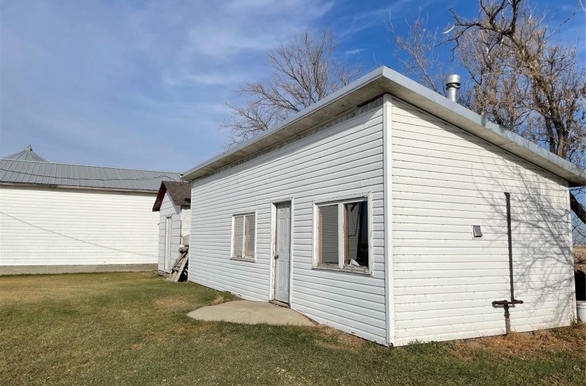 SW Rural Address, Cymri Rm No. 36, Saskatchewan S0C 1S0, 3 Bedrooms Bedrooms, 13 Rooms Rooms,2 BathroomsBathrooms,Acreage,For Sale,Hoium Acreage,Rural Address,SK954624