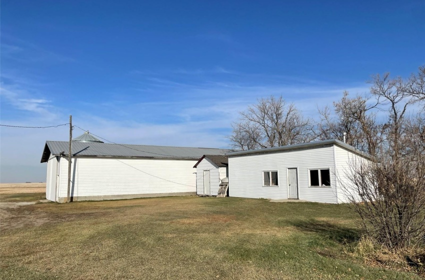 SW Rural Address, Cymri Rm No. 36, Saskatchewan S0C 1S0, 3 Bedrooms Bedrooms, 13 Rooms Rooms,2 BathroomsBathrooms,Acreage,For Sale,Hoium Acreage,Rural Address,SK954624