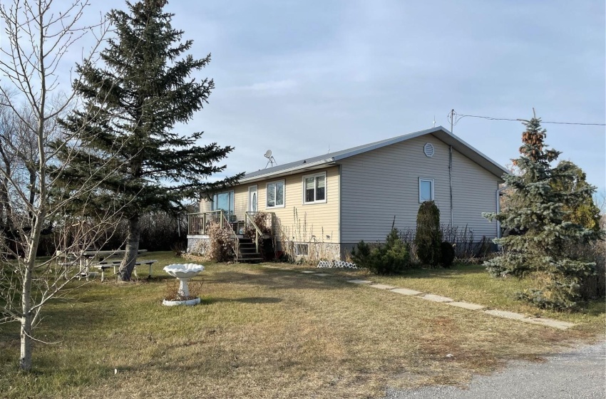 SW Rural Address, Cymri Rm No. 36, Saskatchewan S0C 1S0, 3 Bedrooms Bedrooms, 13 Rooms Rooms,2 BathroomsBathrooms,Acreage,For Sale,Hoium Acreage,Rural Address,SK954624