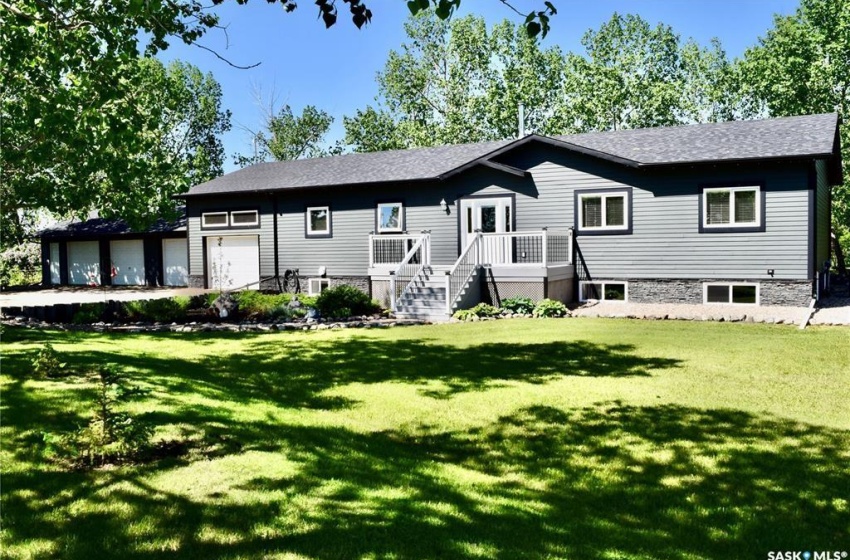 Rural Address, Storthoaks Rm No. 31, Saskatchewan S0C 0P0, 5 Bedrooms Bedrooms, 19 Rooms Rooms,3 BathroomsBathrooms,Acreage,For Sale,Taylor/Simpson Acreage,Rural Address,SK932655