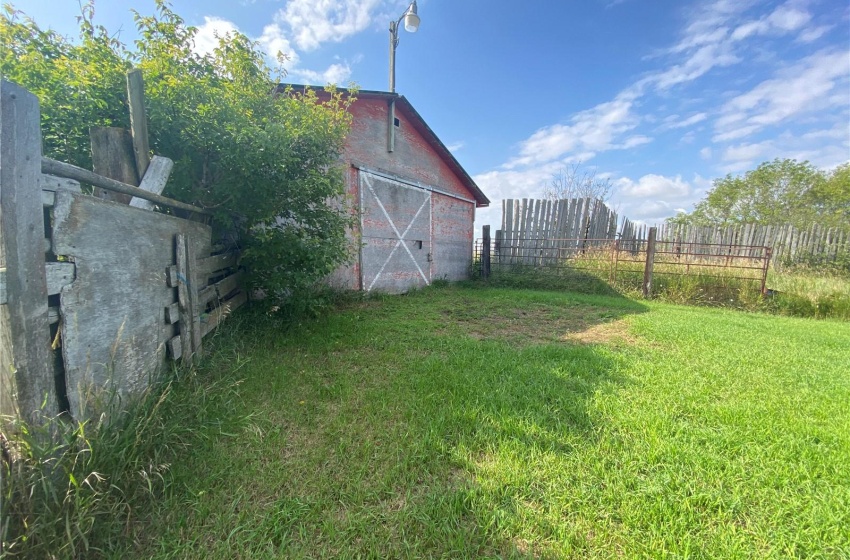 Rural Address, Fertile Belt Rm No. 183, Saskatchewan S0A 3E0, 4 Bedrooms Bedrooms, 9 Rooms Rooms,1 BathroomBathrooms,Acreage,For Sale,Excel Rd Acreage,Rural Address,SK937864