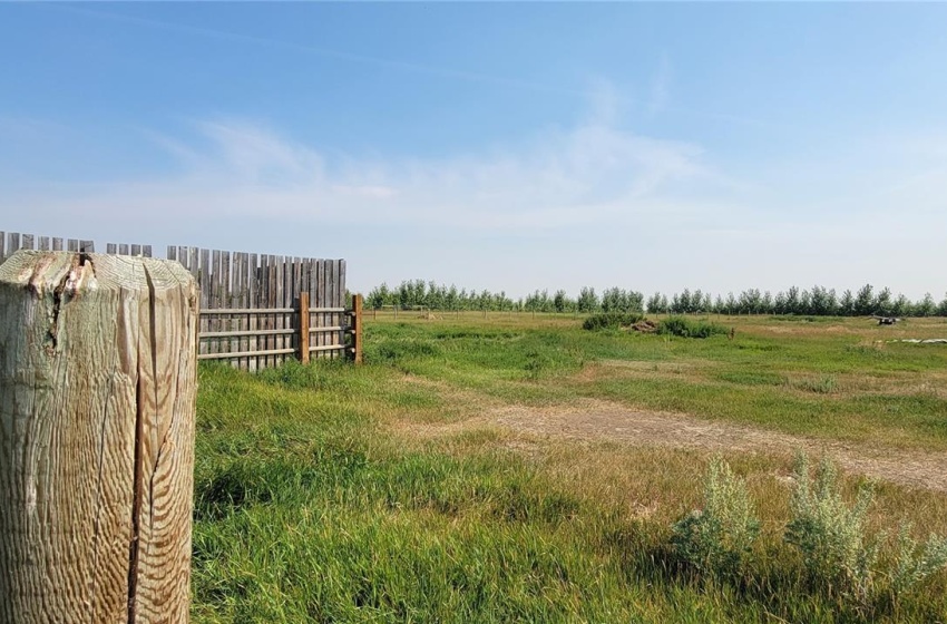 Rural Address, Tramping Lake Rm No. 380, Saskatchewan S0K 4L0, 4 Bedrooms Bedrooms, 14 Rooms Rooms,4 BathroomsBathrooms,Acreage,For Sale,Akerlund Acreage,Rural Address,SK941164