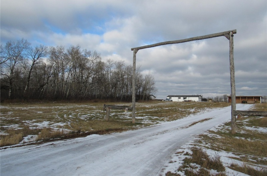 View of driveway