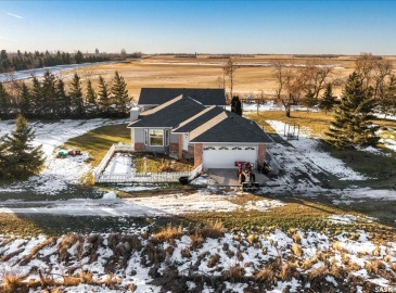 SE Rural Address, Abernethy Rm No. 186, Saskatchewan S0G 0C0, 4 Bedrooms Bedrooms, 11 Rooms Rooms,3 BathroomsBathrooms,Acreage,For Sale,Aveyard Acreage,Rural Address,SK952356