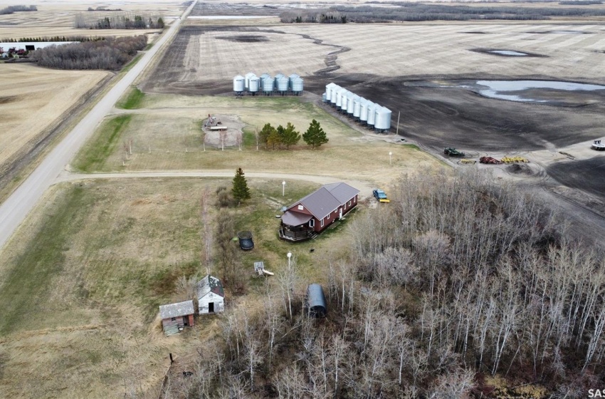 Rural Address, Wynyard, Saskatchewan S0A 4T0, 2 Bedrooms Bedrooms, 7 Rooms Rooms,1 BathroomBathrooms,Acreage,For Sale,Springburn Acreage,Rural Address,SK958194