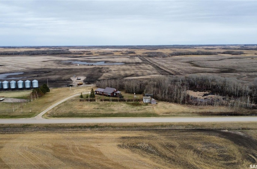 Rural Address, Wynyard, Saskatchewan S0A 4T0, 2 Bedrooms Bedrooms, 7 Rooms Rooms,1 BathroomBathrooms,Acreage,For Sale,Springburn Acreage,Rural Address,SK958194