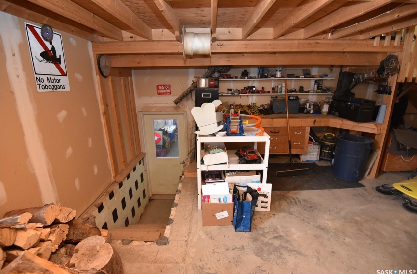 basement entry from garage