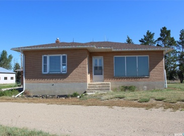 Rural Address, Gravelbourg Rm No. 104, Saskatchewan S0H 1X0, 3 Bedrooms Bedrooms, 11 Rooms Rooms,2 BathroomsBathrooms,Acreage,For Sale,SE 13-11-05 W3,Rural Address,SK959145