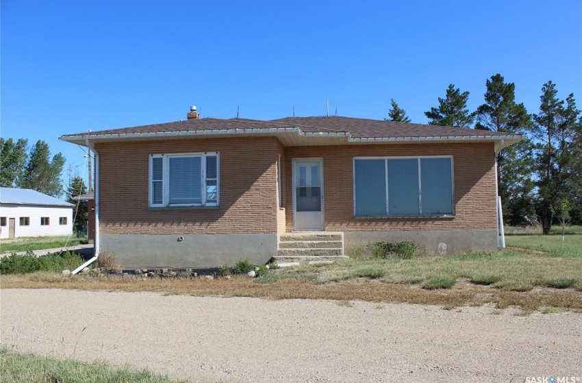 Rural Address, Gravelbourg Rm No. 104, Saskatchewan S0H 1X0, 3 Bedrooms Bedrooms, 11 Rooms Rooms,2 BathroomsBathrooms,Acreage,For Sale,SE 13-11-05 W3,Rural Address,SK959145